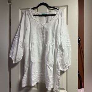 Lightweight White Linen V-Neck Tunic Top - Women